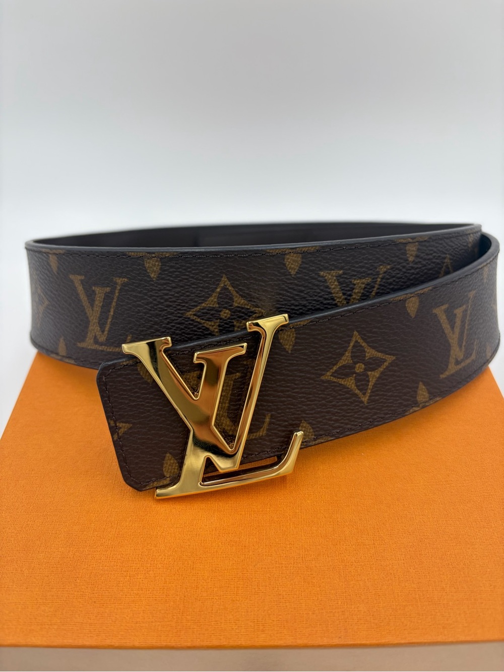 Louis Vuitton Initiales Monogram Reversible Canvas Belt Gold LV Buckle 80/32 - Picture 3 of 12